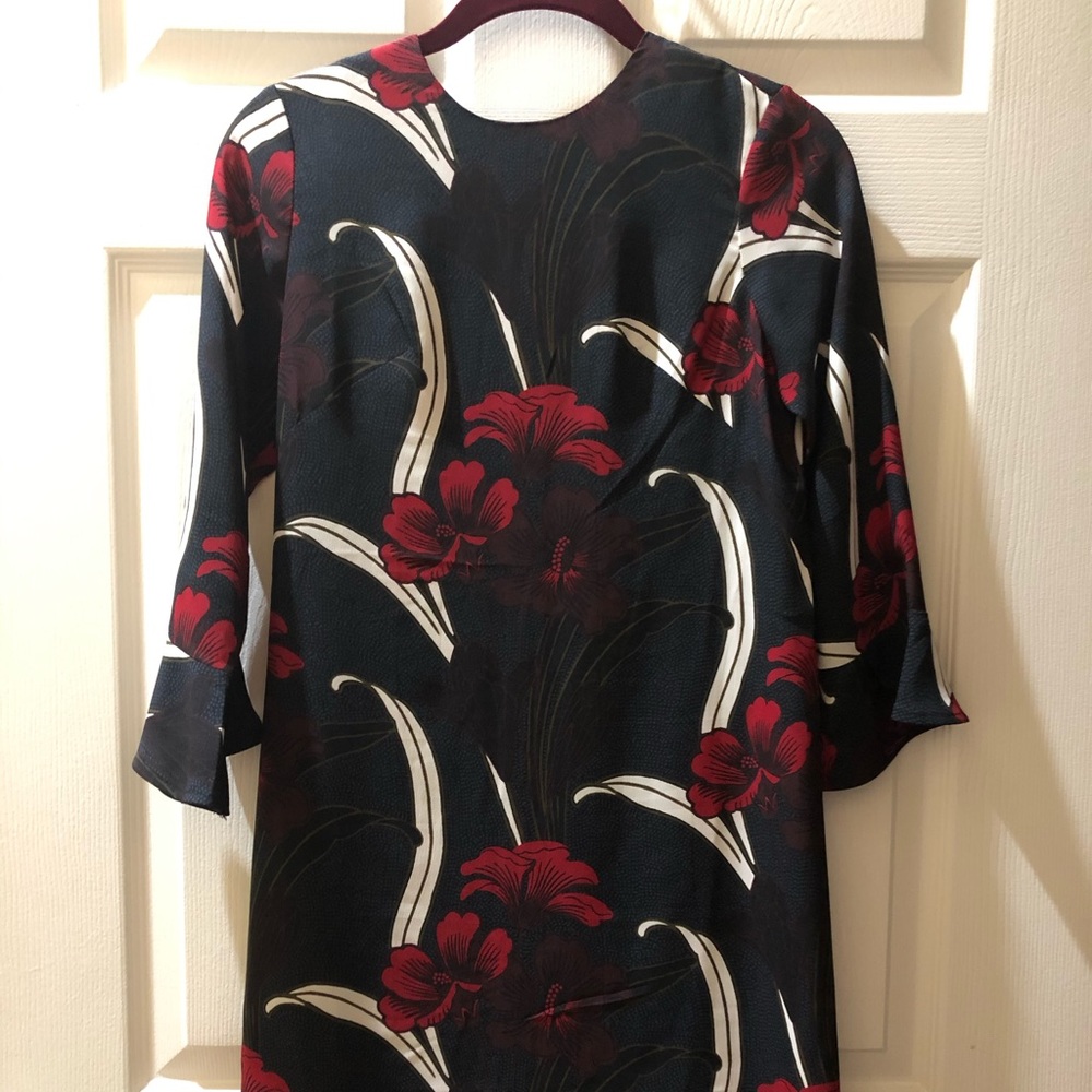 Ann Taylor Factory 00p 3/4 sleeve floral dress